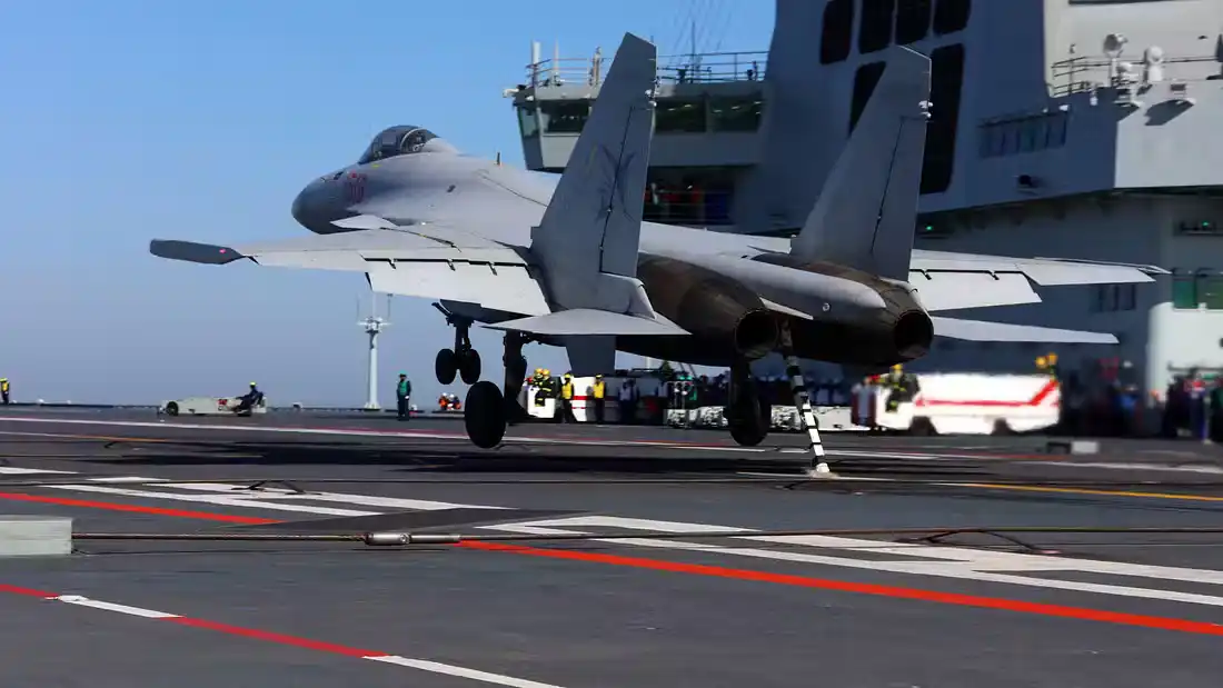 Fujian carrier catapult launching J-15T during testing