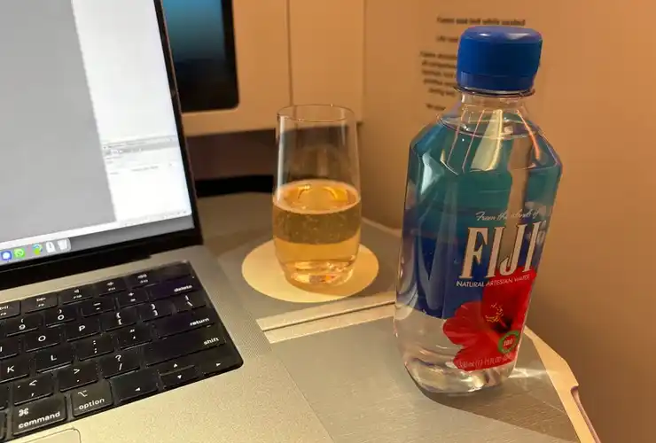 Cattier Brut Icône champagne Fiji Water Fiji Airways Airbus A350 Business Class