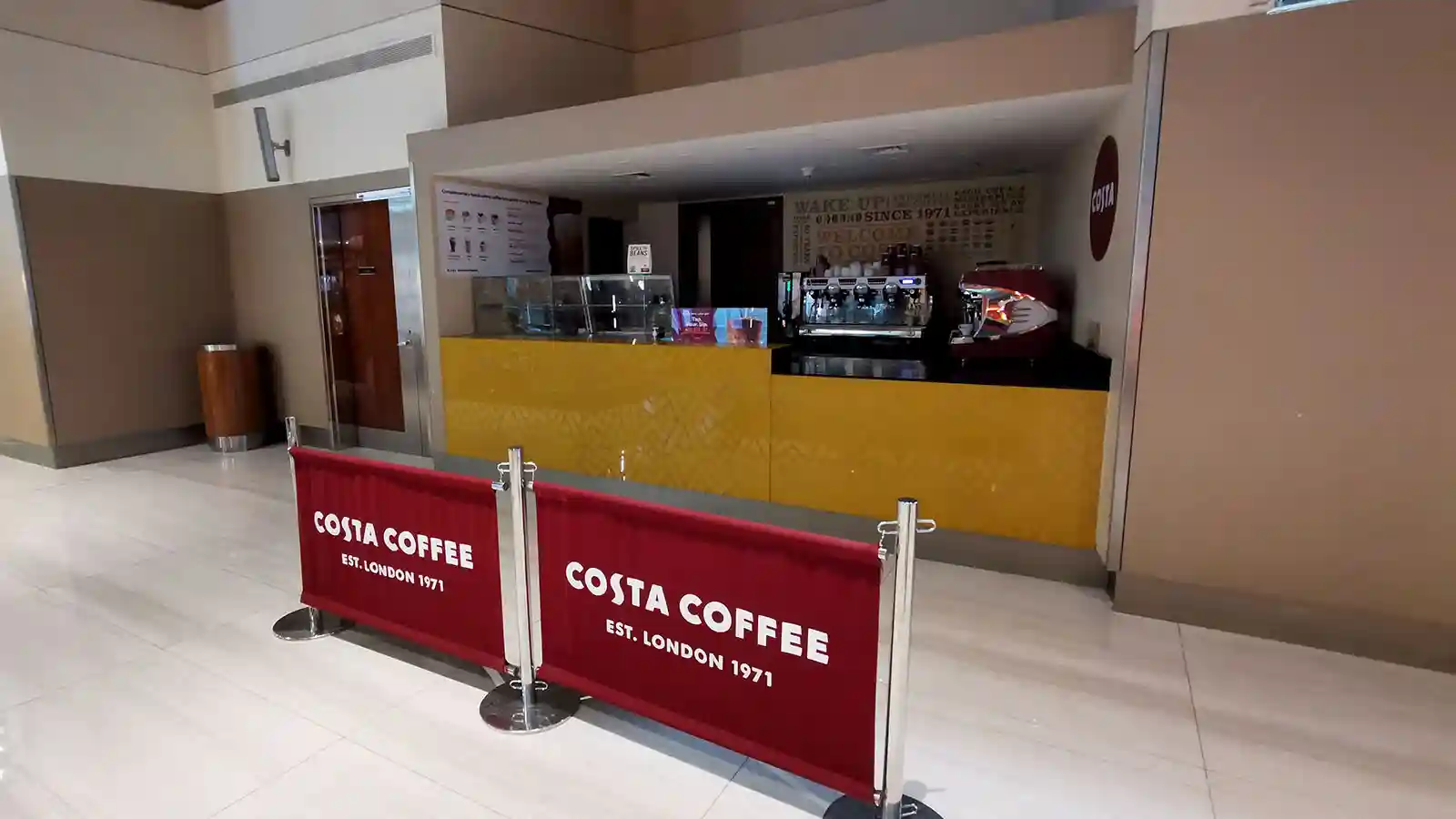 Emirates Business Class Lounge Dubai Concourse B costa coffee