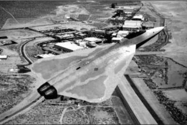 X-44 MANTA: The Tailless Stealth Fighter That Warned the Future