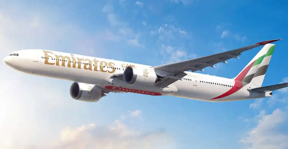 boeing 777-9 emirates livery dubai airshow
