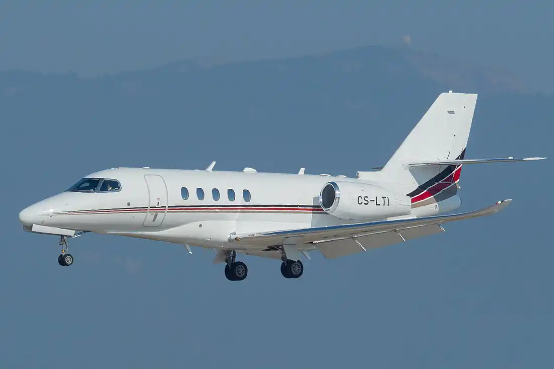 cessna citation latitude in-flight closeup tail and wing section