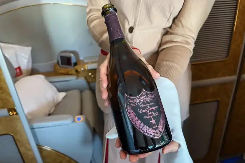 emirates first class champagne service 777 miami bogota
