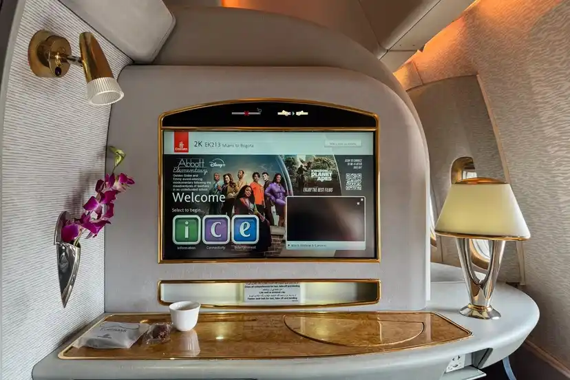 emirates first class inflight entertainment 777 miami bogota