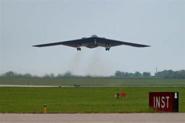 Are HALO Jumps Possible from the B-2 Spirit Stealth Bomber?