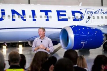 Scott Kirby Declares American Airlines 'Cooked' as United Takes the Lead in the Skies