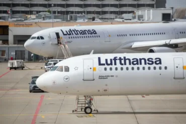 Three Prime Ministers Stranded In Frankfurt As Lufthansa A340 Suffers Announcement System Failure