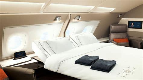 7 Airlines With the Best First Class Lounges in 2025 for Luxury Travelers