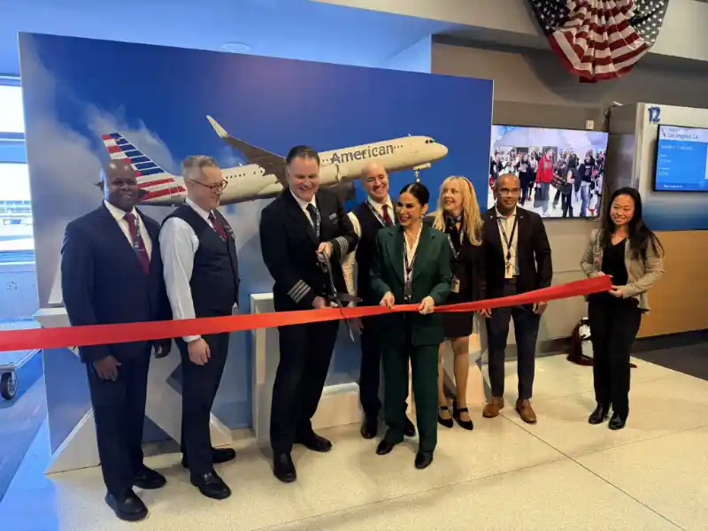 American Airlines crew and executives at ribbon-cutting ceremony for A321XLR debut