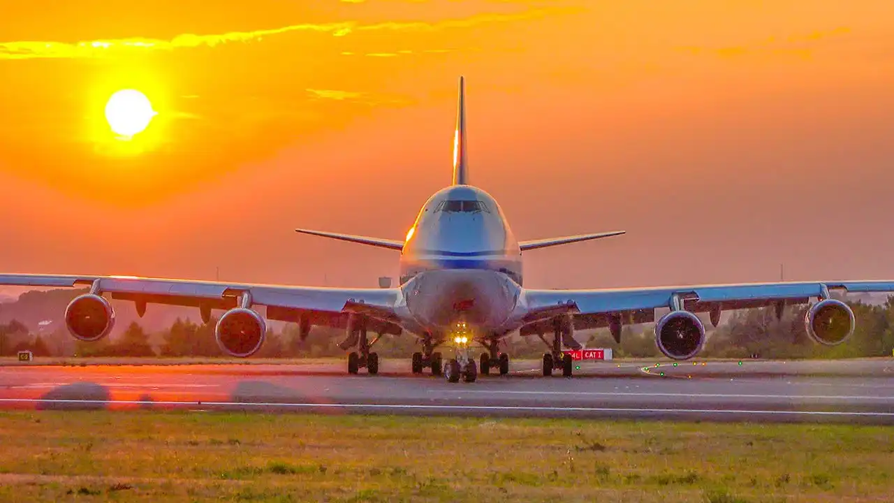 Boeing 747 jumbo jet iconic profile at sunset