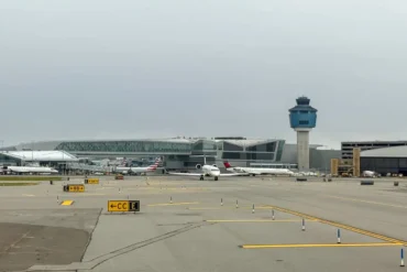 Evacuation of Washington ATC Facility Triggers Major Delays and Gridlock at JFK Airport Ahead of Christmas Travel Surge