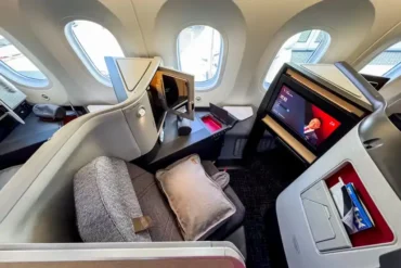 This-Airline-Has-the-World’s-Newest-Business-Class-Seat-Inside-the-Flagship-Suite-Revolution