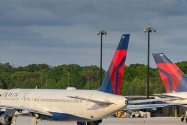 Inside Delta Air Lines’ Busiest Routes: The 17 Passenger Giants Driving Over 1 Million Flyers Each