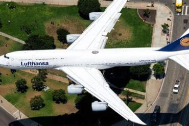Why Lufthansa’s Boeing 747-8s Are the Ideal Strategic Asset for the U.S. Air Force