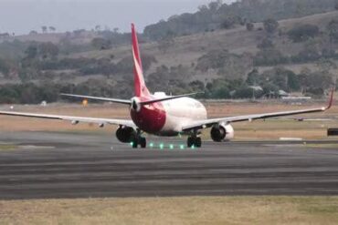 Qantas Boeing 737 Departs Canberra with Incorrect Weight Data After 51 Passengers Omitted from Loadsheet