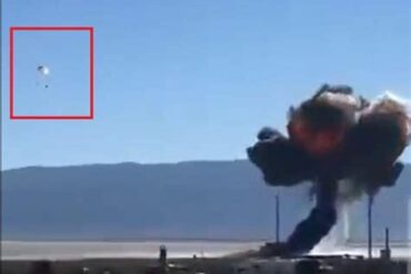 Two F-16 Stories, One Wild Week: A Thunderbird Destroyed In Mojave And A Silver Star Earned In Yemen