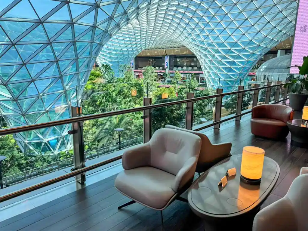Qatar Airways Al Mourjan The Garden Business Lounge