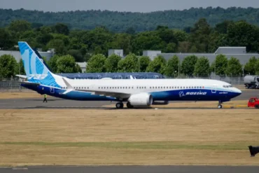 Boeing Advances 737 MAX 10 Toward Certification as Critical De-Icing Concerns Remain