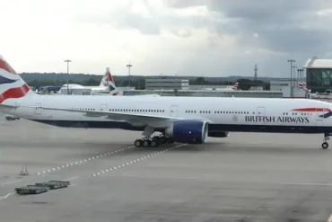 Why-the-Boeing-777-300-Was-Limited-to-Two-Engine-Types