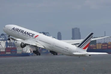 Air France’s 472-Seat Boeing 777s Exposed: The Routes Powering Europe’s Densest Long-Haul Jet