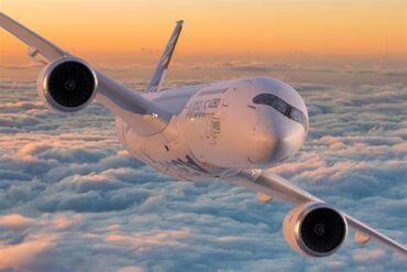 The Boeing 777X and Airbus A350-1000: Replacing the Legacy of the 747 Jumbo Jet The Boeing 777X and Airbus A350-1000: Replacing the Legacy of the 747 Jumbo Jet