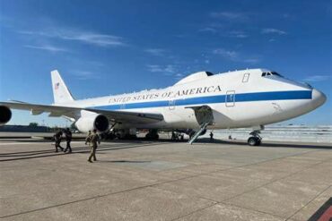 Doomsday Plane Revealed: Inside America’s Flying Nuclear Command Fortress