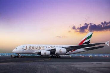 Emirates Temporarily Grounds A380s at London Gatwick as Fleet Strategy Shifts