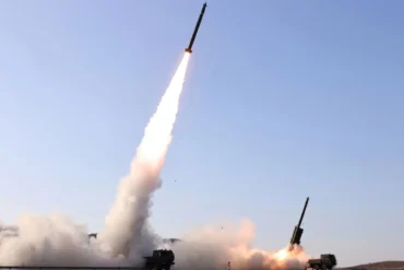North Korea Fires Suspected KN-25 Short-Range Ballistic Missiles Into East Sea, Raising Regional Tensions