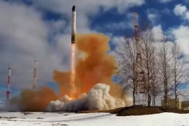 Russia Plans Final Flight Tests of RS-28 Sarmat ICBM in 2026 as Strategic Missile Forces Prepare for Deployment