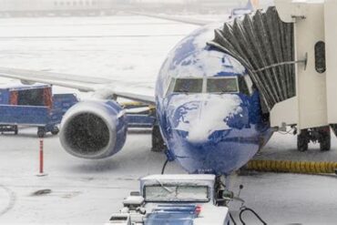 Flights Poised for Gradual Recovery as DOT Targets Midweek Normalization After Historic Winter Storm