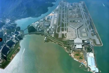 Why the World’s Busiest Airports Are Being Built in the Middle of the Ocean Why the World’s Busiest Airports Are Being Built in the Middle of the Ocean