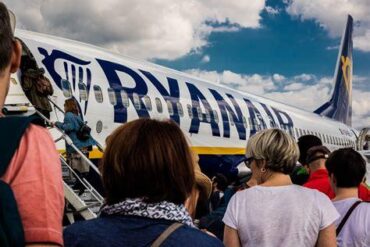 Air Travel Is Becoming Unbearable? The Hidden Economics, Seat Science, and Passenger Reality Behind the Backlash Air Travel Is Becoming Unbearable? The Hidden Economics, Seat Science, and Passenger Reality Behind the Backlash