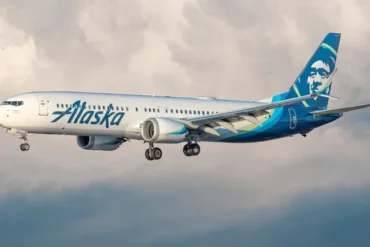 Alaska Airlines Downgrades Paid First Class Passenger For Deadheading Pilot On 8-Hour International Flight
