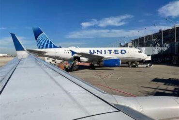 FAA Safety Whistleblower Sues United Airlines After Alleged Lifetime Ban Over In-Flight Violations
