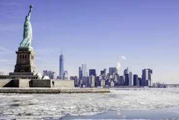 Ice, Infrastructure, and Energy Security: Why the US Coast Guard Is Deploying Ships to New York City Ice, Infrastructure, and Energy Security: Why the US Coast Guard Is Deploying Ships to New York City