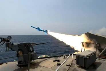 Iran Launches Live-Fire Naval Drills in the Strait of Hormuz as U.S. Carrier Strike Group Enters the Region Iran Launches Live-Fire Naval Drills in the Strait of Hormuz as U.S. Carrier Strike Group Enters the Region