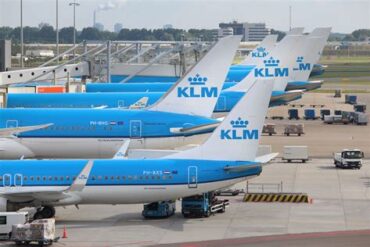 KLM Resumes Select Middle East Routes as Airlines Split Over Escalating Airspace Risks