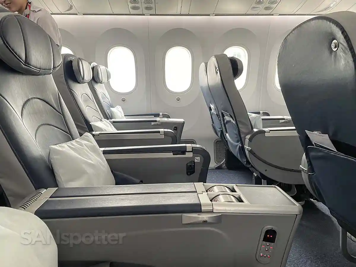Air Premia Boeing 787 wide premium seats spacious cabin transpacific flight