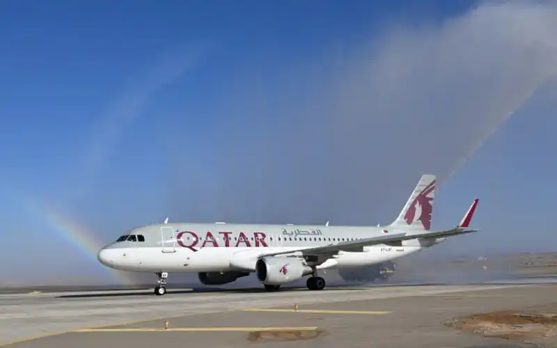 Qatar Airways Airbus A320 operating regional route in Middle East