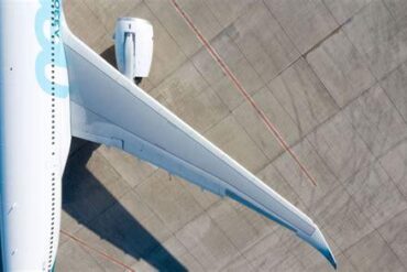 Are Airbus A330neo Wings Heavier Than the Original A330? The Engineering Truth Behind the 64-Meter Wing
