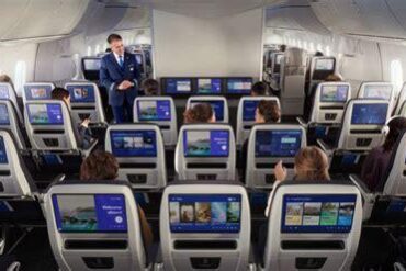 Why Airlines Keep Investing in Premium Economy Instead of Expanding Business Class