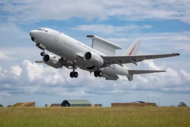 Australia Deploys E-7A Wedgetail to the UAE as Advanced Airborne Radar Helps Counter Iranian Drone and Missile Barrages