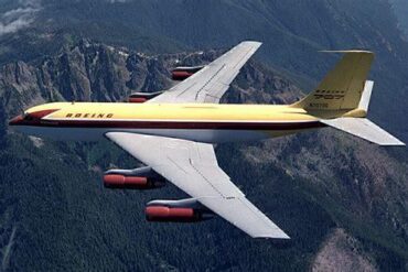 Boeing 367-80: The Prototype That Revolutionized Aerial Refueling and Shaped Modern Air Power