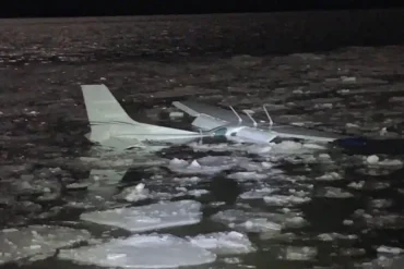 Cessna 172 Ditches in Icy Hudson River Near Stewart Airport as Both Occupants Survive