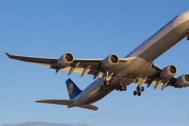 The Final Giants of the Sky: 12 Airlines Still Flying 4-Engine Passenger Jets in 2026