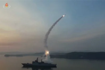 North Korea Fires Long-Range Cruise Missiles from New Choe Hyon–Class Destroyer in Major Sea-Based Strike Test