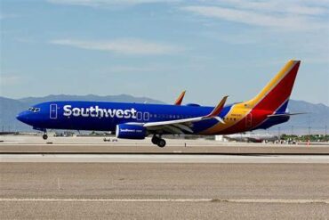 Southwest Airlines Passenger Dispute Over Extra Seat Requirement Sparks Policy Debate