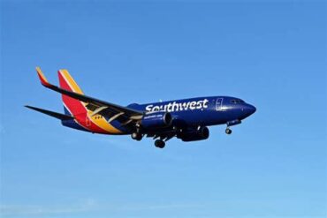 SWAT Team Storms Diverted Southwest Airlines Flight After Mid-Air Bomb Threat Scare SWAT Team Storms Diverted Southwest Airlines Flight After Mid-Air Bomb Threat Scare