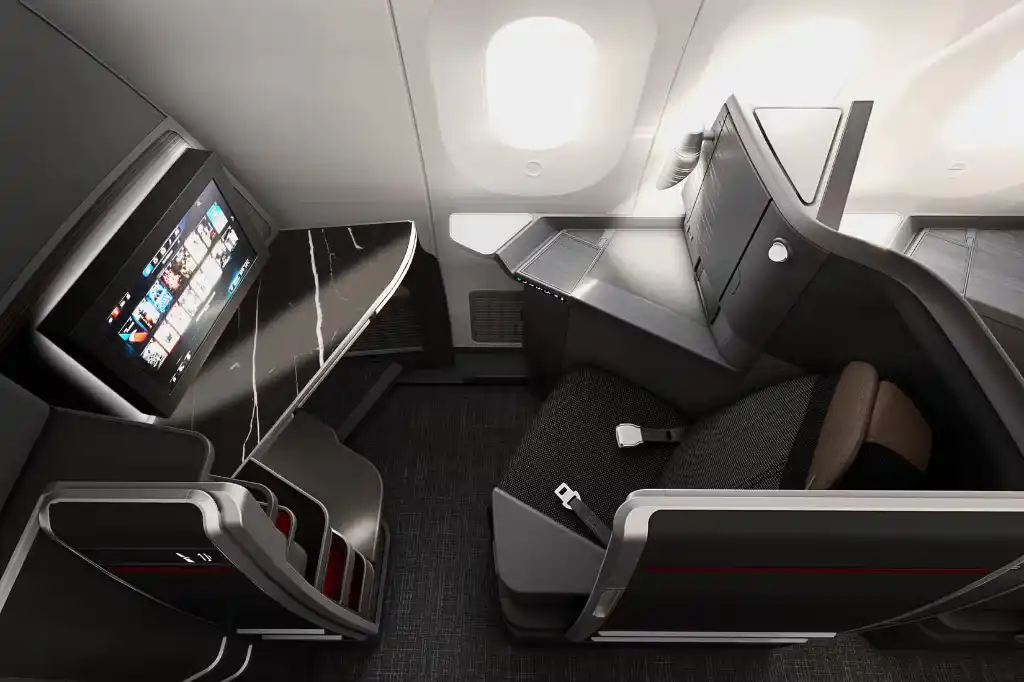 American Airlines Flagship Suite Preferred Boeing 787 front row cabin