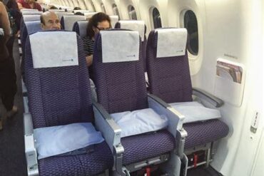 These US Airline Cabins Have The Widest Economy Seats In 2026: Best U.S. Airlines for Extra Space